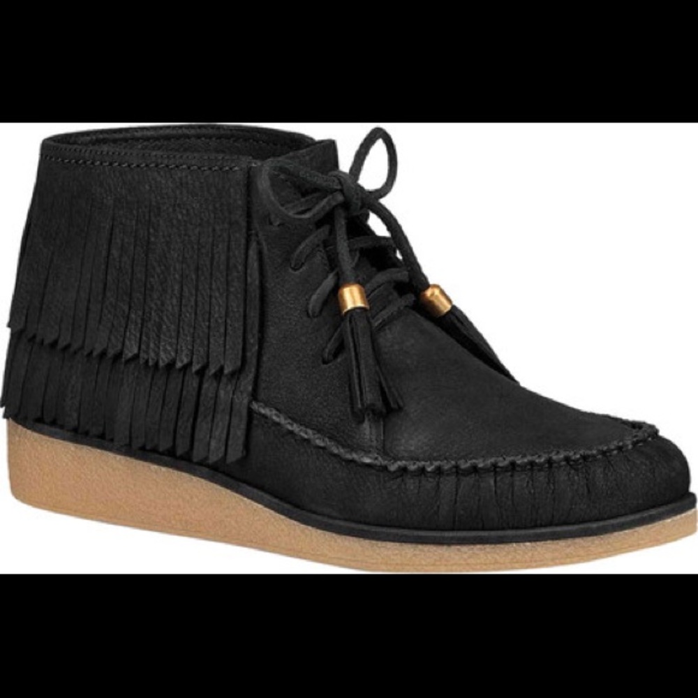 AUTHENTIC UGG Caleb Wedge Boots